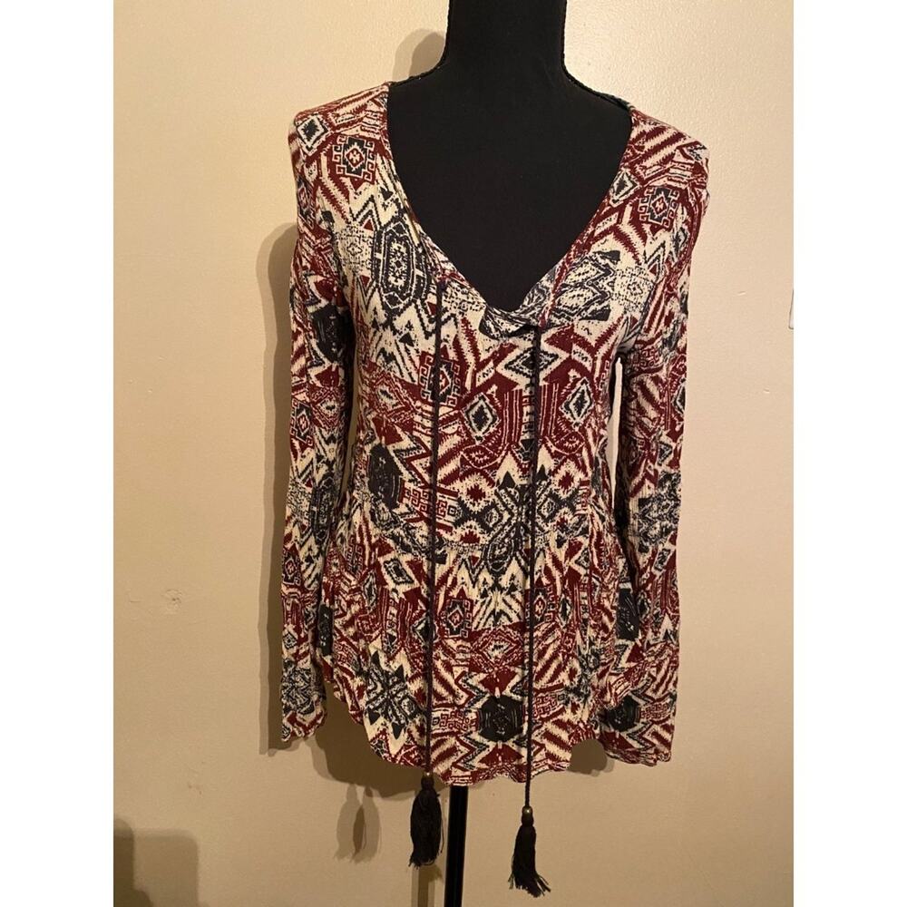 coco & jaimeson boho long sleeve top small aztec print bell sleeve blouse